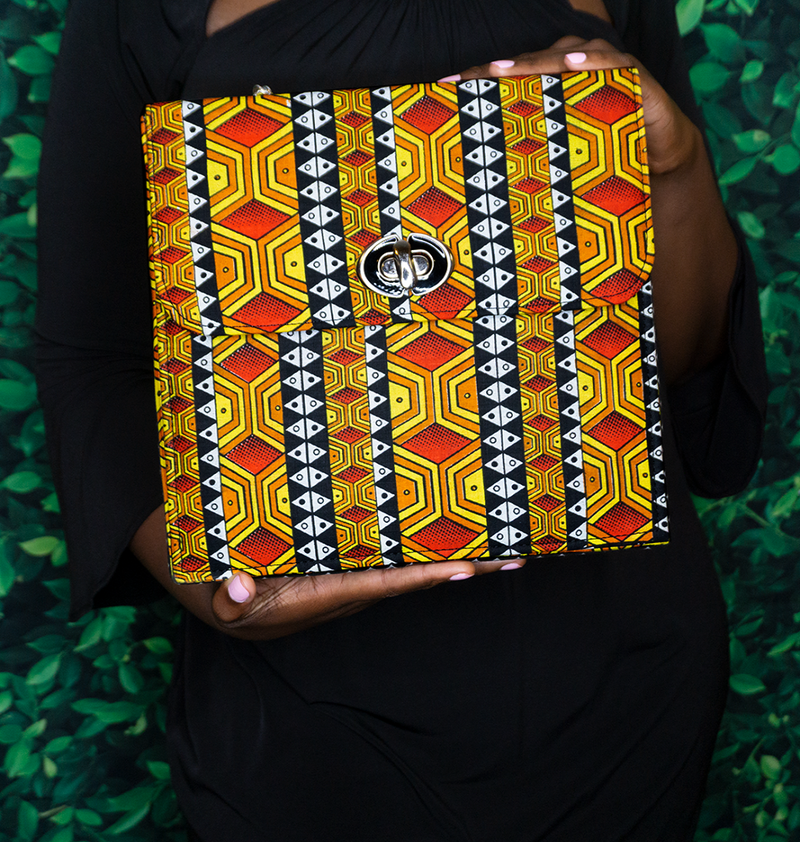 Esosa Box Bag